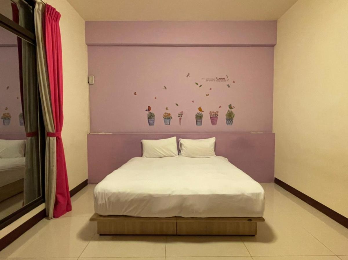 花蓮阿曼很快樂民宿-無人民宿自助入住-有電梯-可包棟 Apartment Hualien City Exterior photo
